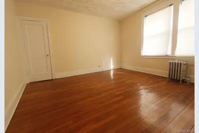 477 Merrick Road, Lynbrook, NY 11563 - Photo 5