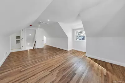 11 Barbara Drive, Farmingdale, NY 11735 - Photo 9