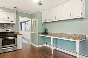 24 Stellenwerf Ave, East Islip, NY 11730 - Photo 7