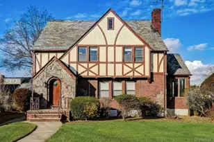 29 Oak Ave, Hempstead, NY 11550 - Photo 9