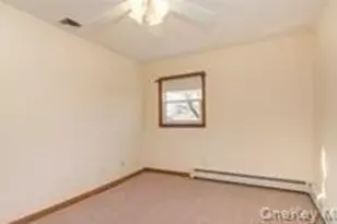 4 Thistle Ln, Kings Park, NY 11754 - Photo 11