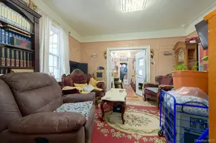 8919 Bedell Ln, Brooklyn, NY 11236 - Photo 3