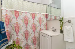 35-30 73rd St, Jackson Heights, NY 11372 - Photo 9