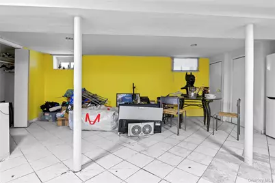 18216 141st Avenue, Springfield Gardens, NY 11413 - Photo 17