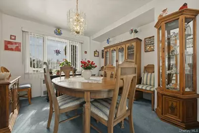 366 Clearmeadow Drive, East Meadow, NY 11554 - Photo 9