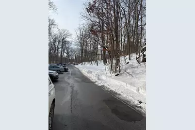 111 Woodland Hills Road, White Plains, NY 10603 - Photo 15