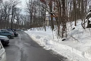 111 Woodland Hills Rd, White Plains, NY 10603 - Photo 15