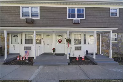 4743 Wilshire Lane #4743, Oakdale, NY 11769 - Photo 1