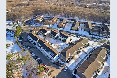 4743 Wilshire Lane #4743, Oakdale, NY 11769 - Photo 25