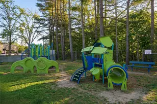 4743 Wilshire Ln, Oakdale, NY 11769 - Photo 21