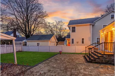 38 Hawthorne Avenue, Floral Park, NY 11001 - Photo 5