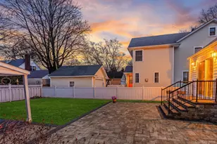 38 Hawthorne Ave, Floral Park, NY 11001 - Photo 5