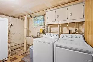 38 Hawthorne Ave, Floral Park, NY 11001 - Photo 25