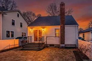 38 Hawthorne Ave, Floral Park, NY 11001 - Photo 3