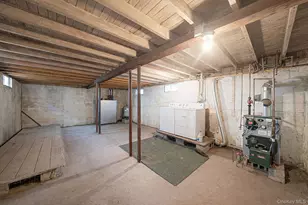 66 Palm Rd, Rocky Point, NY 11778 - Photo 11