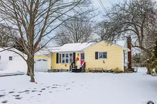 9 Amherst Rd, West Sayville, NY 11796 - Photo 19