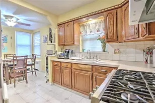 815 Quincy Ave, Bronx, NY 10465 - Photo 25