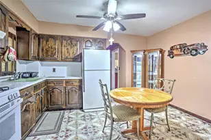 815 Quincy Ave, Bronx, NY 10465 - Photo 9