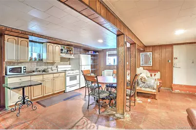 815 Quincy Avenue, Bronx, NY 10465 - Photo 17