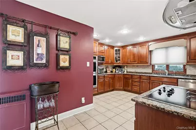 4 Lancaster Avenue, Baldwin, NY 11510 - Photo 9