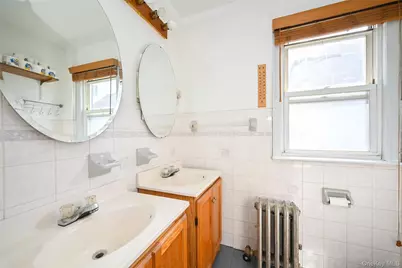 107-24 165th Street, Jamaica, NY 11433 - Photo 15