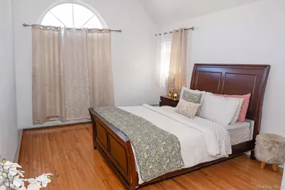 160 Pennsylvania Avenue, Medford, NY 11763 - Photo 13