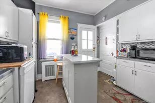 18 Derby Ct, Malverne, NY 11565 - Photo 7