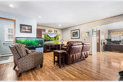 21 Straub Drive, Pleasant Valley, NY 12569 - Photo 17