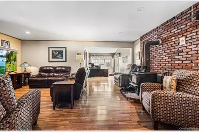 21 Straub Drive, Pleasant Valley, NY 12569 - Photo 15