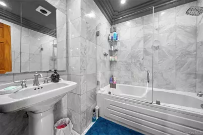 73-35 71st Place, Glendale, NY 11385 - Photo 15