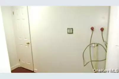 10411 200th Street, Saint Albans, NY 11412 - Photo 11