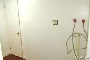 104-11 200th St, Saint Albans, NY 11412 - Photo 11