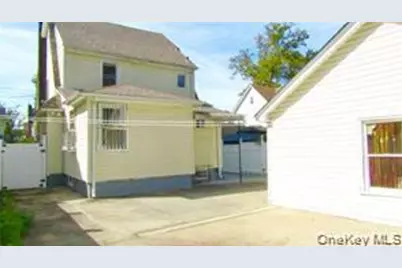 10411 200th Street, Saint Albans, NY 11412 - Photo 17