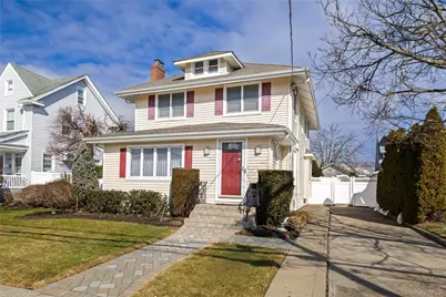 36 W Windsor Parkway, Oceanside, NY 11572 - Photo 3