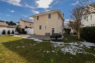 36 W Windsor Pkwy, Oceanside, NY 11572 - Photo 29