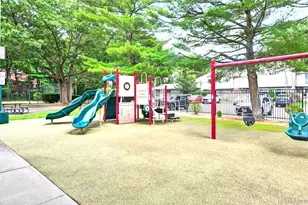 224H Springmeadow Dr, Holbrook, NY 11741 - Photo 17