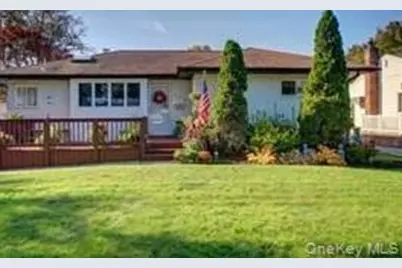 486 Poplar Lane, East Meadow, NY 11554 - Photo 1