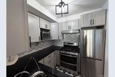 4-74 48th Avenue 4-74 48th Avenue #17F, Long Island City, NY 11109 - Photo 9