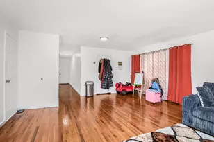 819 E 223rd St, Bronx, NY 10466 - Photo 19