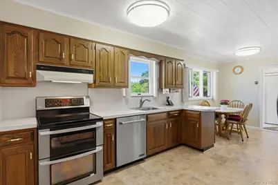 718 Patrick Street, Westhampton, NY 11978 - Photo 7