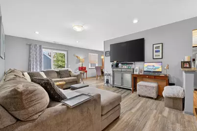 700 Commons Way #E, Fishkill, NY 12524 - Photo 15