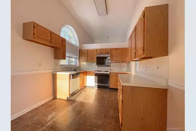 1 Cushing Green N, Pawling, NY 12564 - Photo 3