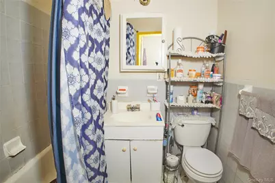 12222 Nellis Street, Springfield Gardens, NY 11413 - Photo 9