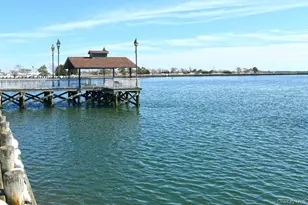 725 Miller Ave, Freeport, NY 11520 - Photo 31