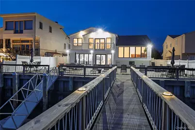 4011 Greentree Drive, Oceanside, NY 11572 - Photo 35