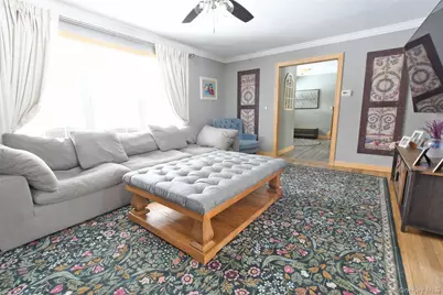 11 Reynolds Road, Shoreham, NY 11786 - Photo 9