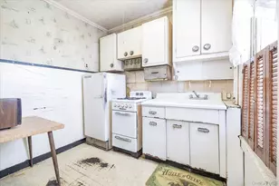 86-31 121st St, Richmond Hill, NY 11418 - Photo 13