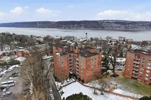 555 Broadway, Hastings on Hudson, NY 10706 - Photo 27