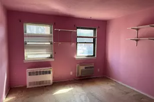 25 Lawrence Dr, White Plains, NY 10603 - Photo 11