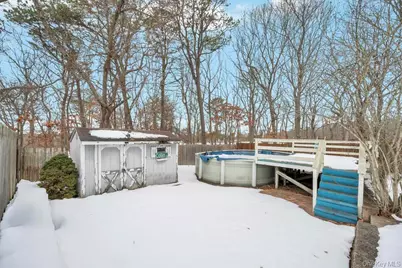 427 Helene Avenue, Shirley, NY 11967 - Photo 5